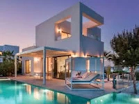 Las Colinas villas
